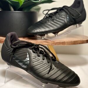 Nike Men's Black Athletic Soccer Cleats - Sz 8